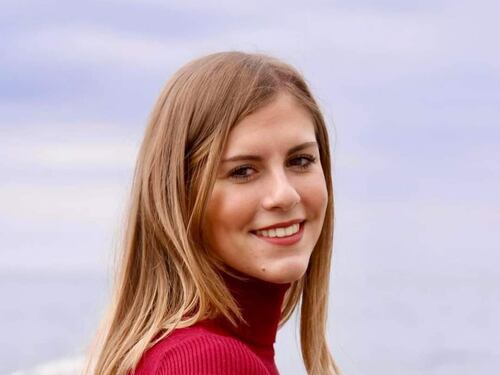 Morta di cancro a 23 anni Sofia Sacchitelli. "Ho poco tempo, voglio essere utile"