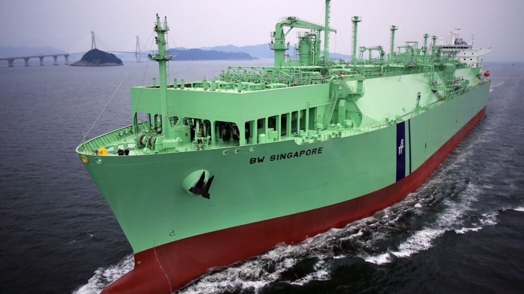 La nave rigassificatrice a Ravenna. Venier: "Decisivo per la sicurezza energetica dell'Italia"