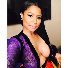 Nicki Minaj: seno hot su Instagram per gli American Music Awards 19