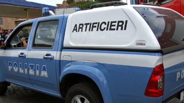 Catania, licenziato dall'ospedale piazza un ordigno per vendetta