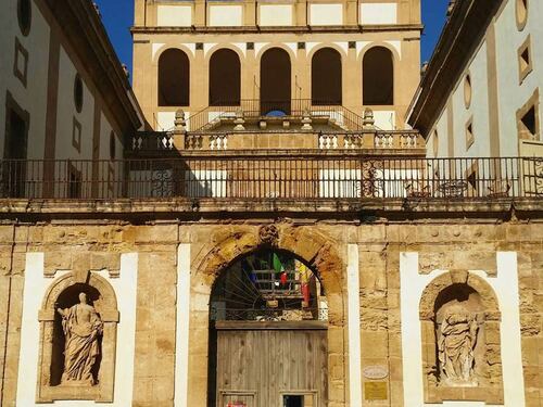 Veglione nella villa del '700: M5s nella bufera a Bagheria