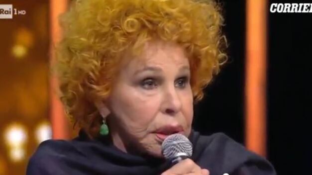 Ornella Vanoni è un fiume in piena: "Sono sola da 20 anni. Ho sofferto di depressione"