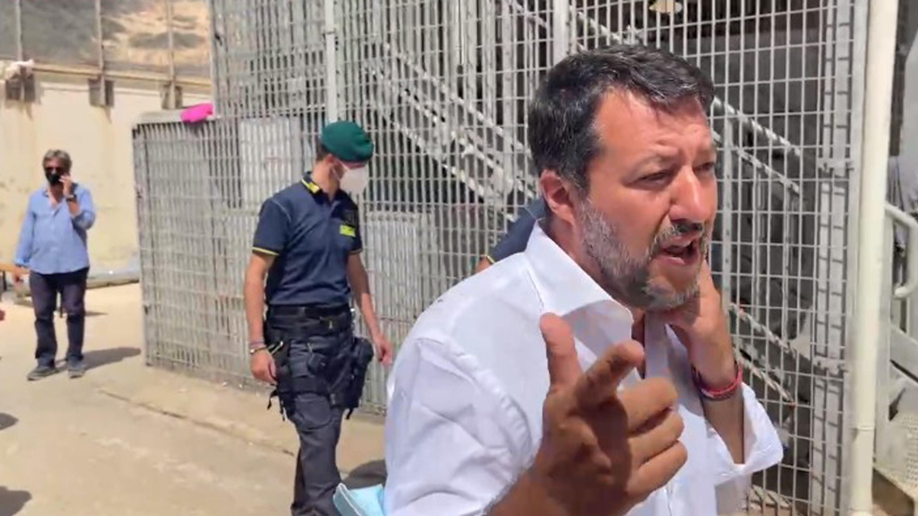 Salvini ritorna a Lampedusa: la difficile missione Viminale