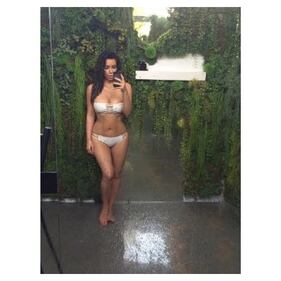Kim Kardashian: super sexy in lingerie su Instagram 9