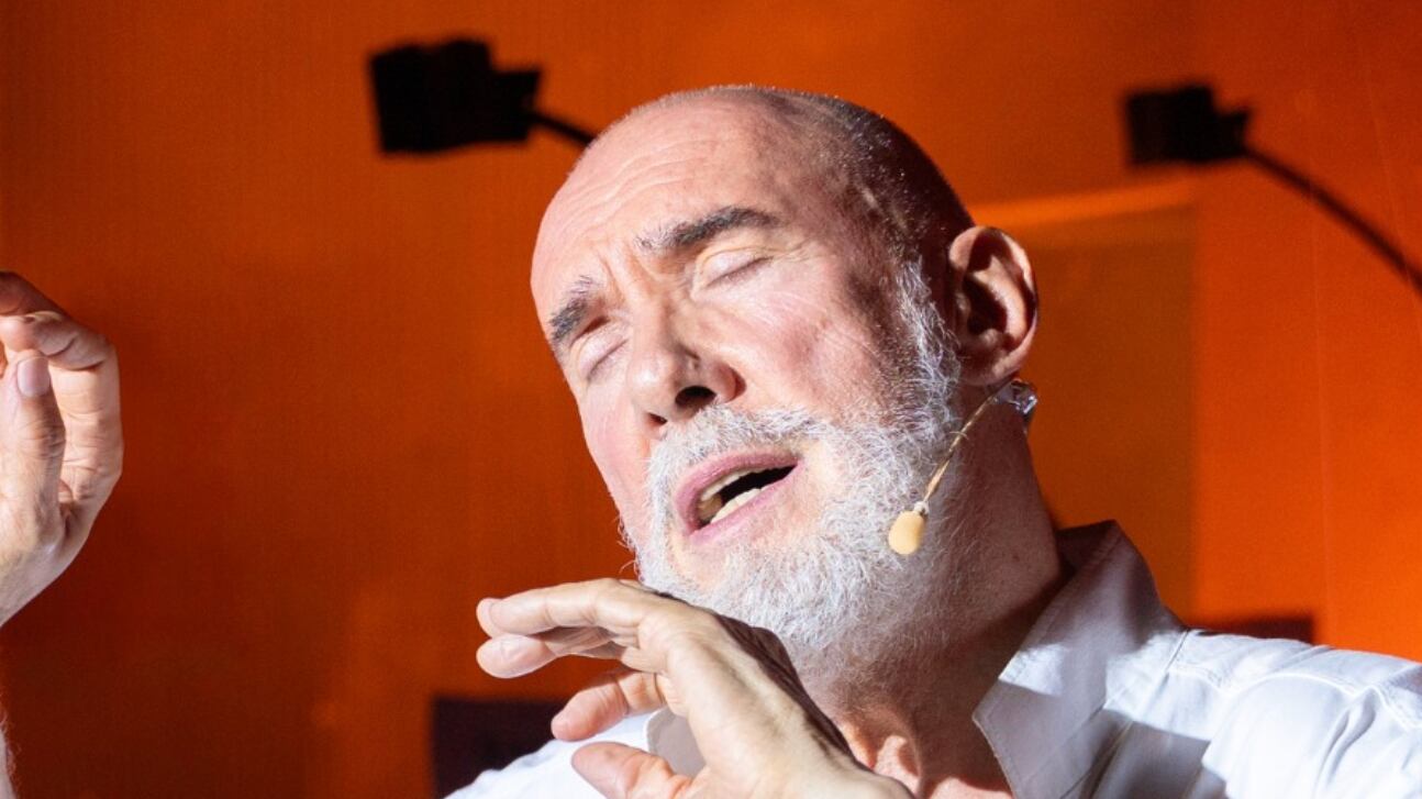 "Spettacolo? Macché... Dialogo con il pubblico"