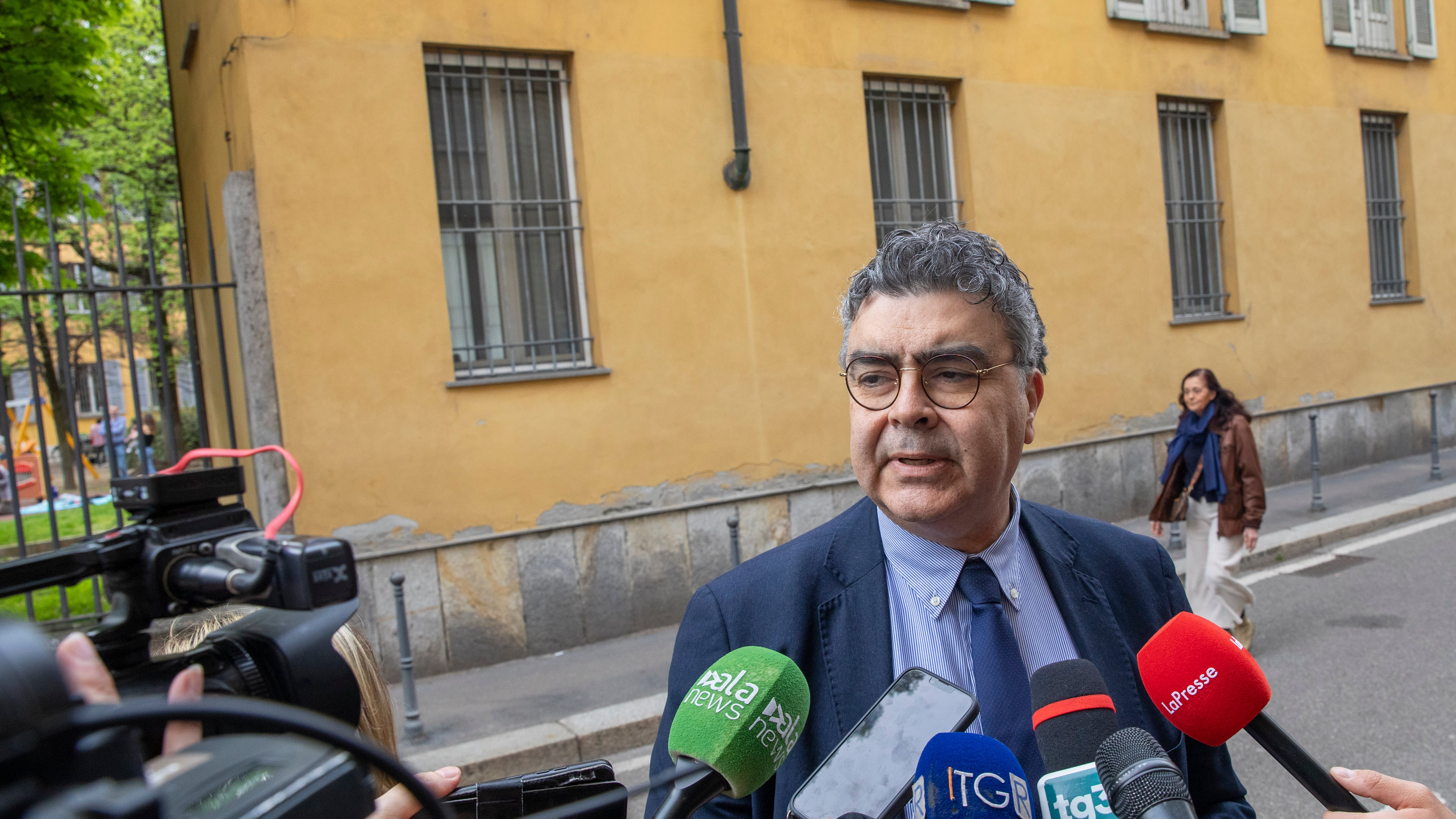 “Non tollero più il livello che si è raggiunto". Fiano minaccia di lasciare il Pd, poi ci ripensa