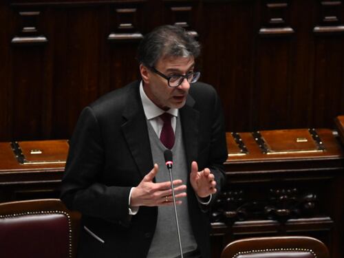 "Il riarmo non sia a scapito di sanità e servizi pubblici". Giorgetti fissa l'asticella sul piano Ue