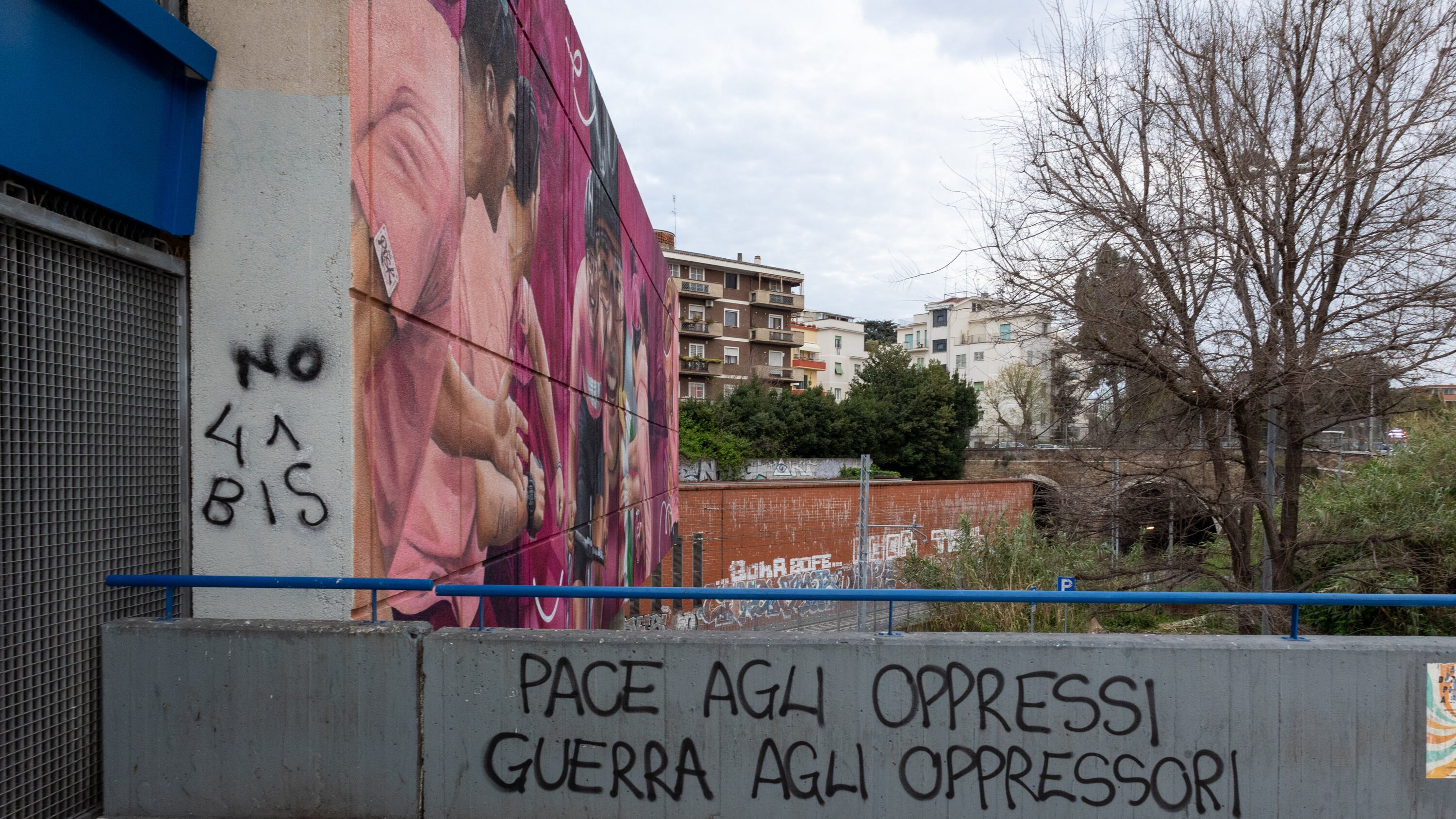 Oggi la piazza antagonista. È allerta per gli anarchici