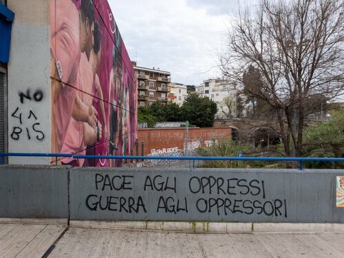 Gli anarchici: avanti con la lotta. E ora il Viminale alza l'allerta
