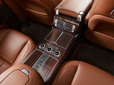 Range Rover LWB e Autobiography Black 3
