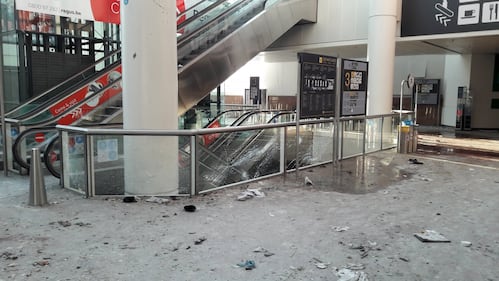 La devastazione a Zaventem dopo l'attentato jihadista 11