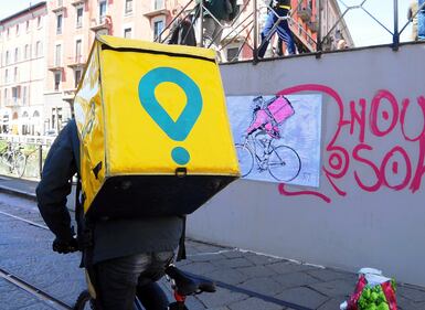 A Milano le opere provocatorie di Cristina Donati Meyer 1