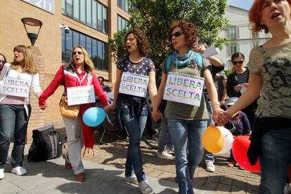 Vaccini, la manifestazione delle mamme no-vax 12