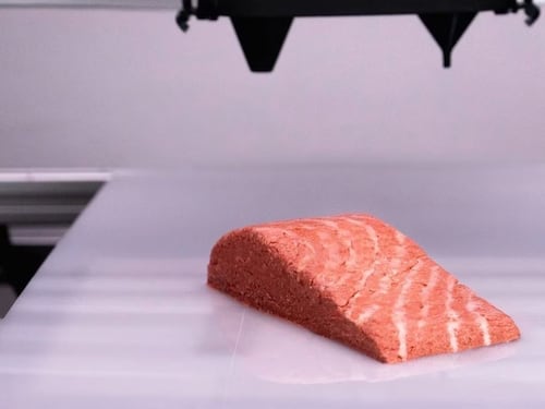 Un mix di funghi filamentosi: il salmone (vegano) stampato in 3D