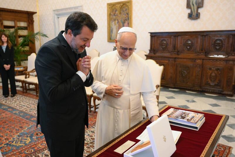 Matteo Salvini e la figlia Mirta in udienza da Papa Leone XIV 10