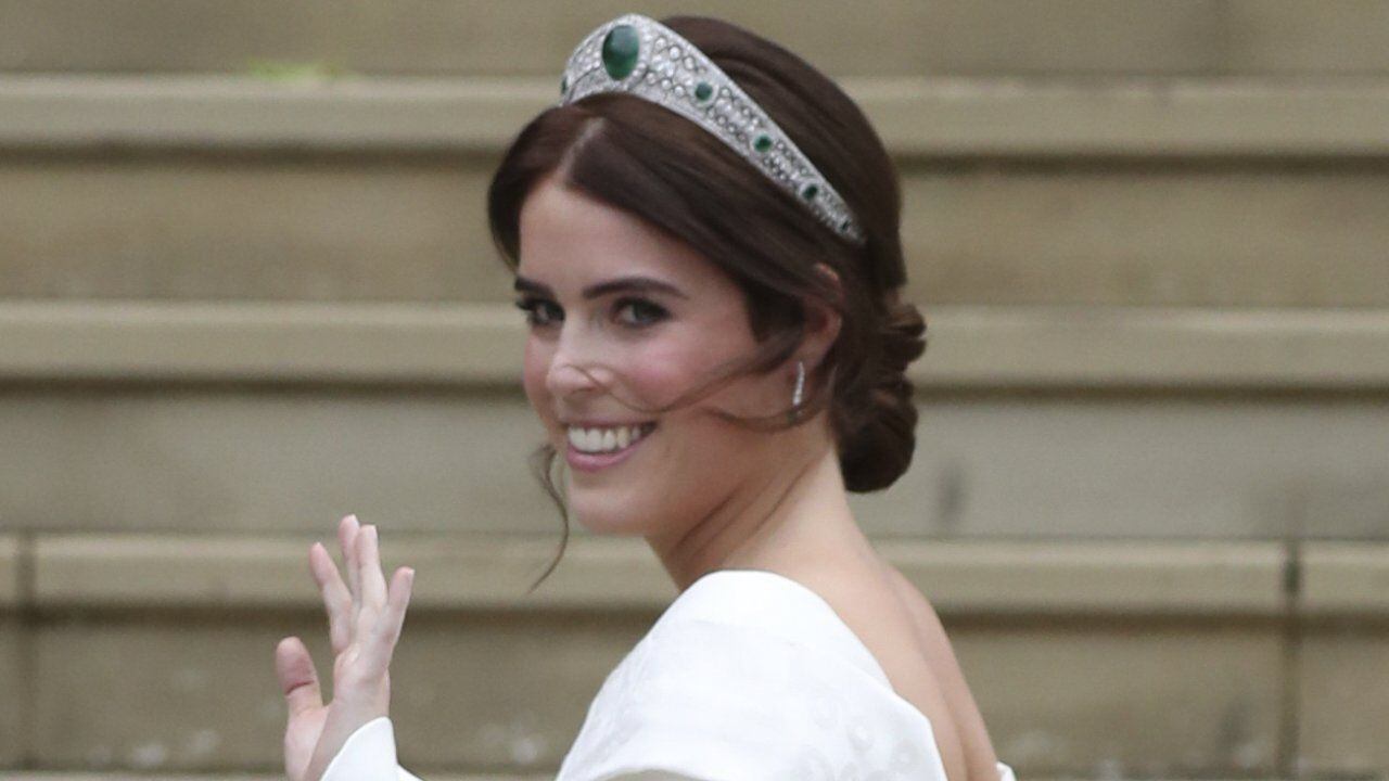 Eugenie di York pubblica un video per il suo anniversario, ma "taglia" Meghan e Kate