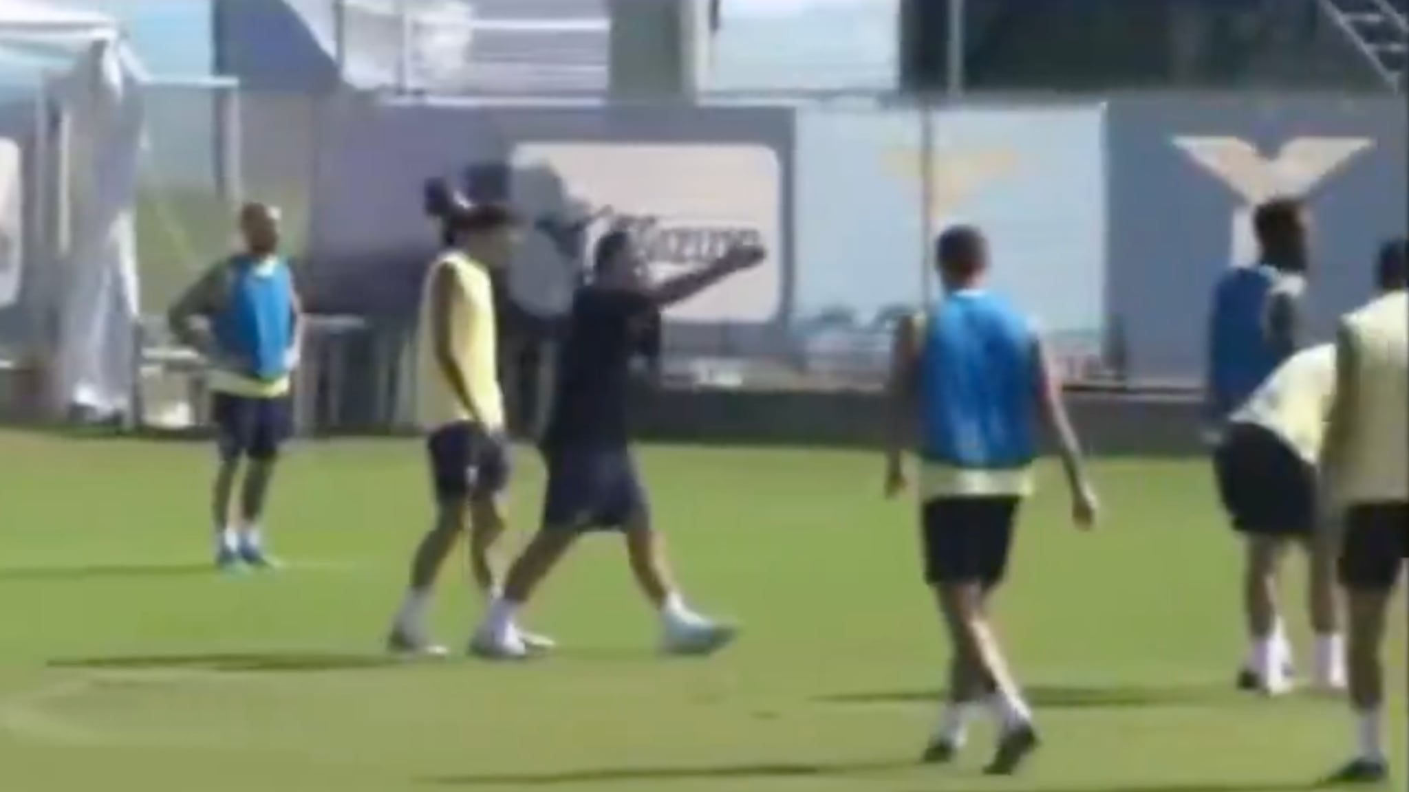 Rino Gattuso caccia un giocatore