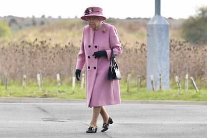 Prima uscita pubblica della Regina Elisabetta dopo il lockdown 3