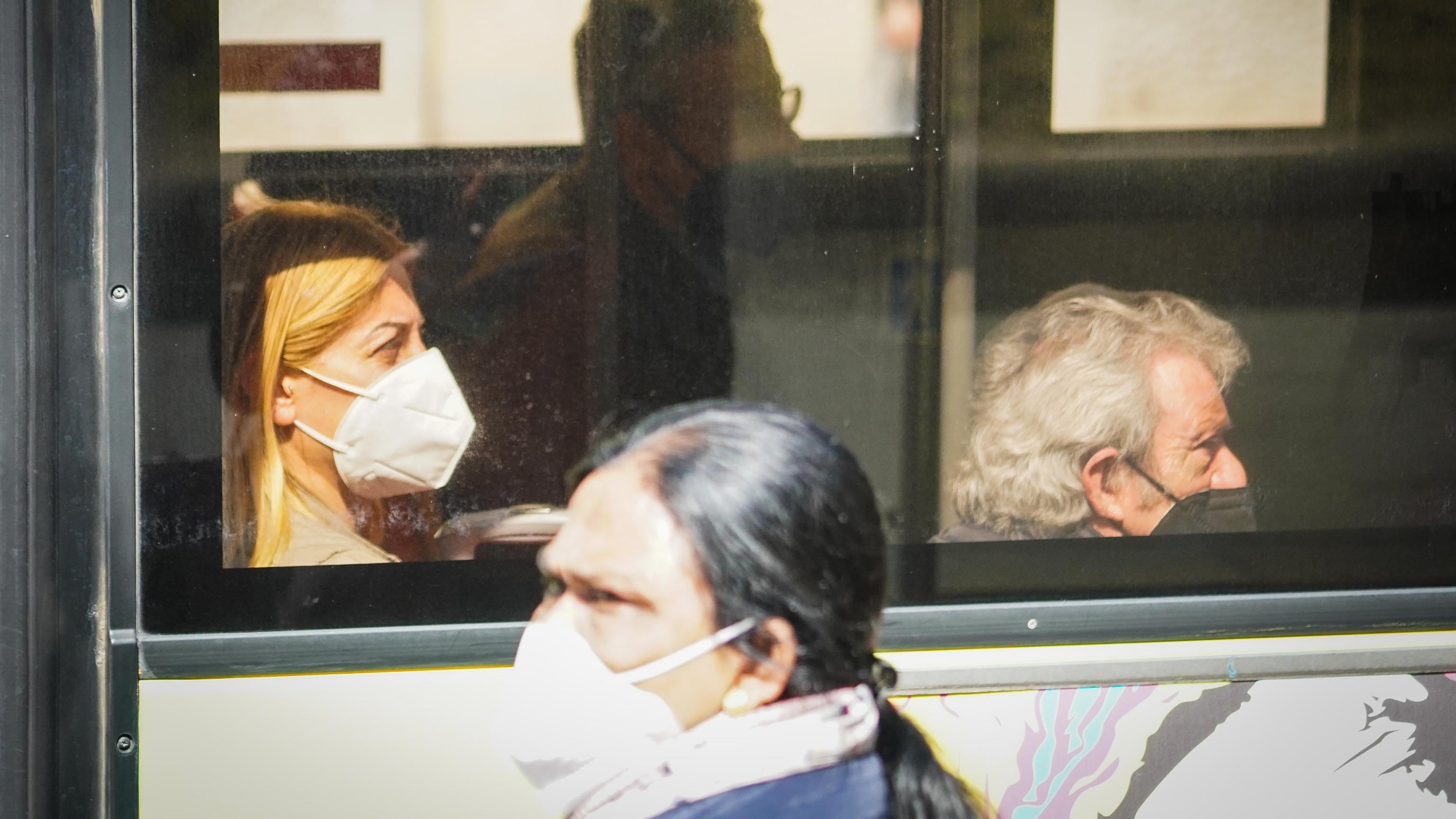 Covid, nuove regole in arrivo. Quarantena e Ffp2: cosa cambia