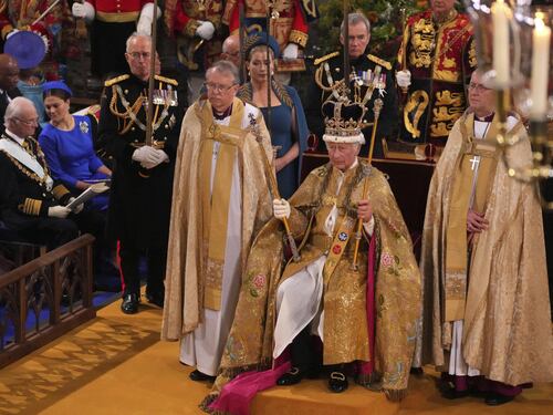 Carlo III, la malattia e la leggenda del Grim Reaper. L'apparizione funesta durante l'incoronazione