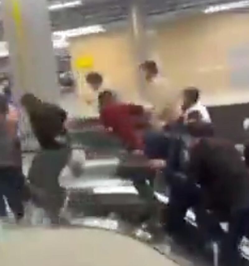 Daghestan, la caccia all'uomo dei manifestanti anti Israele in aeroporto 5