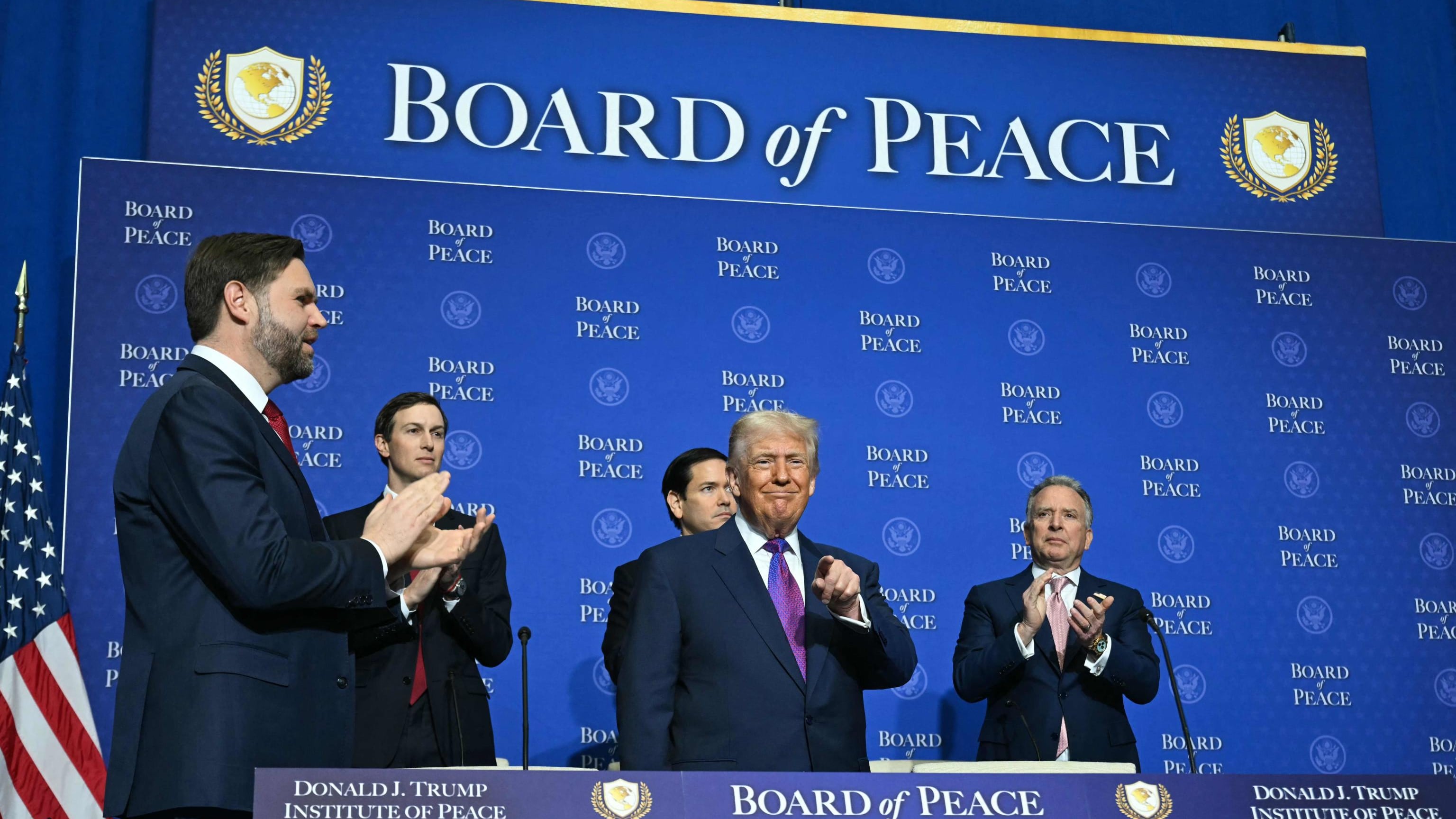 Gaza, Trump lancia il Board of Peace. "Soldati da 5 Paesi. E vigilerà sull'Onu"