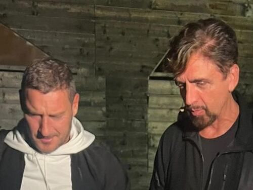 Totti e Noemi si mettono la fede (di diamanti)