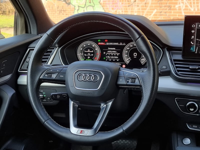 Audi Q5 Spoortback PHEV, guarda le foto 18