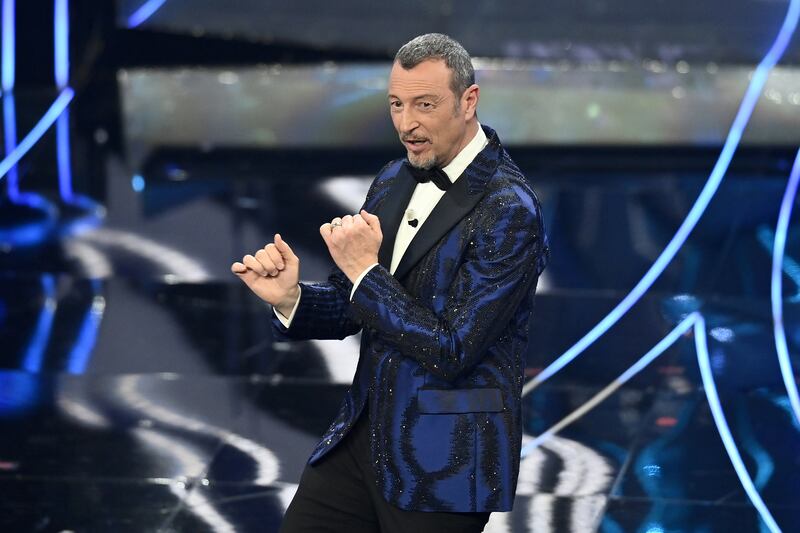 Sanremo 2024: ecco il look della seconda serata del Festival del conduttore e co-conduttrice 12