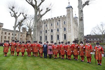 Il Principe Carlo e Camilla in visita alle Torre di Londra  4
