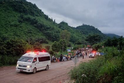 Thailandia, i primi ragazzini sono usciti dalla grotta 2