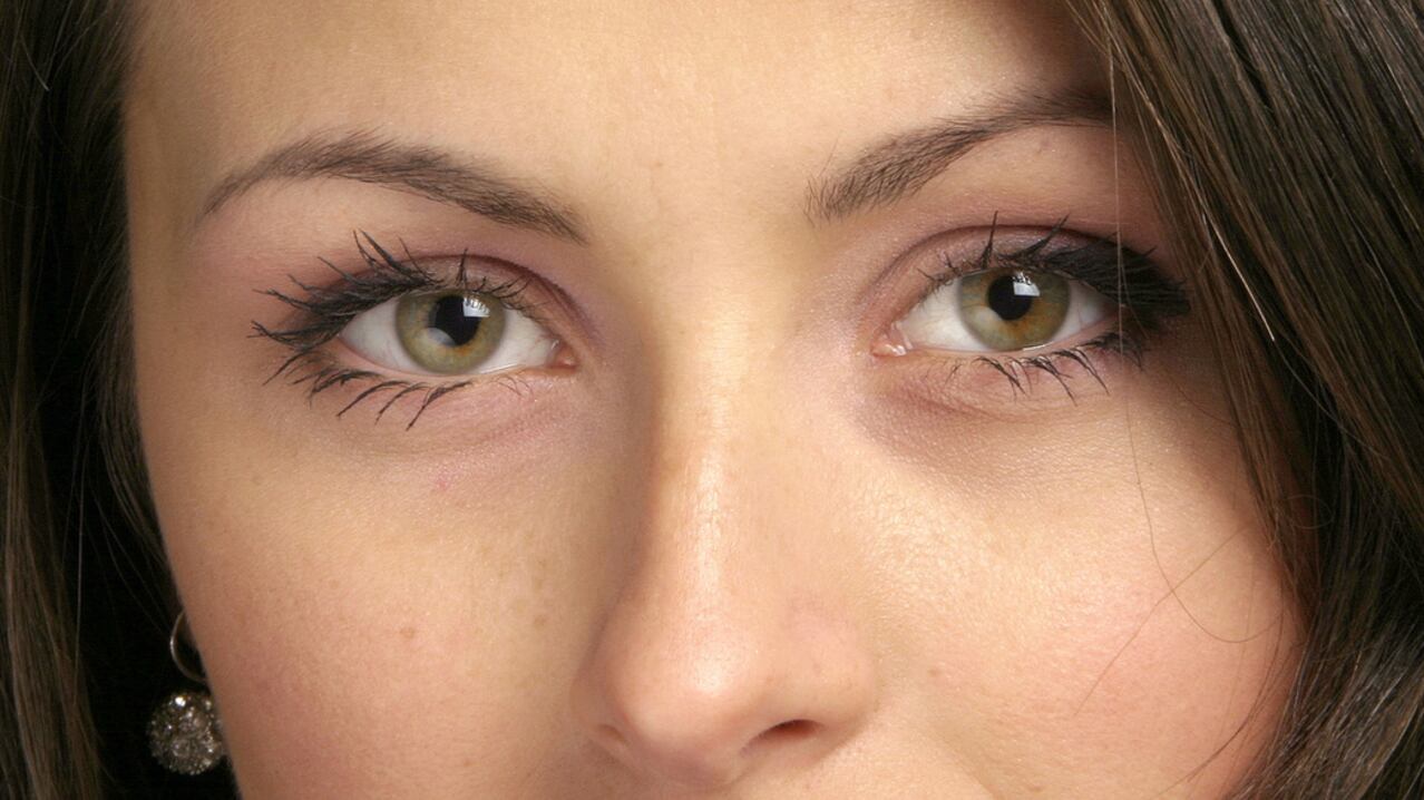 Viso: i rimedi naturali per una pelle luminosa