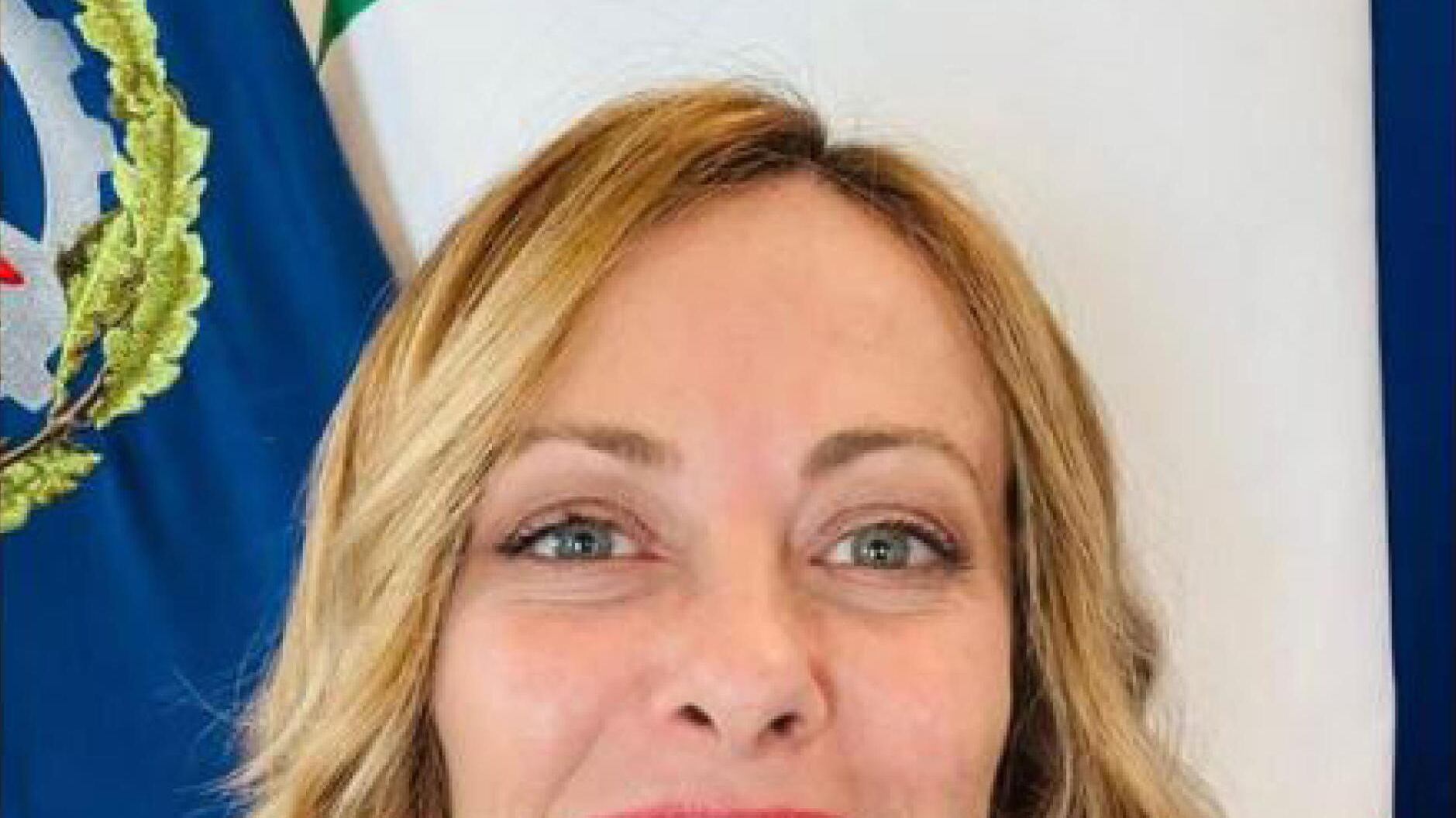 Il gioco delle tre carte sui numeri spia di un'opposizione perdente