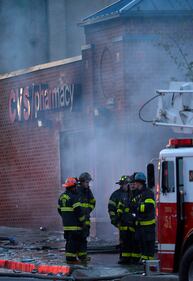 Baltimora come Ferguson: guerriglia dopo la morte di un nero 5