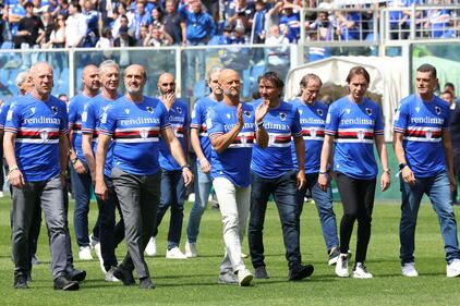 Il tributo da brividi a Eriksson: la standing ovation e gli striscioni per l'ex mister blucerchiato 5