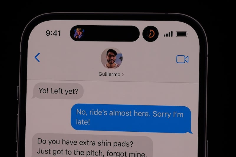 iPhone notch