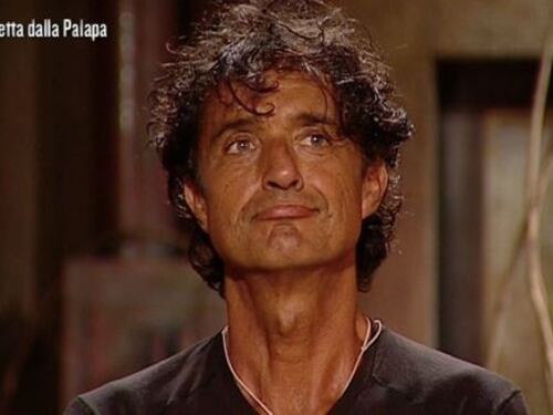 Isola dei Famosi, Vladimir Luxuria attacca Giulio Base: "Comportamento da paraculage"
