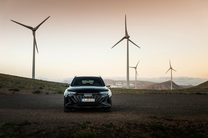 Le immagini della nuova Audi Q8 e-tron 2