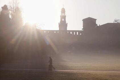 La nebbia avvolge Milano 8