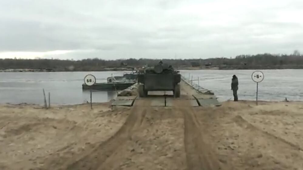 "I convogli russi a 40 km...". Cosa svela il video del Cremlino