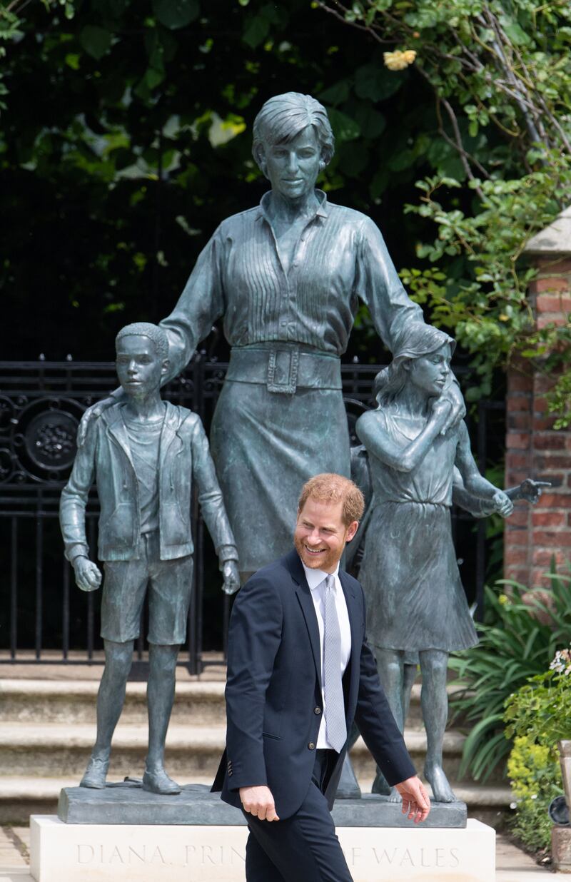 Harry e William insieme per Lady D. 3