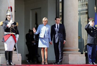 Brigitte Macron arriva all'Eliseo: ecco la nuova Prèmiere Dame 18