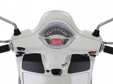 Prova Vespa 300 Gts ABS 40