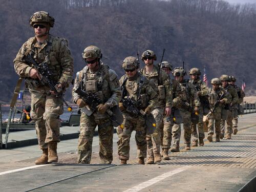 Droni, collegamenti più efficaci e nuovi veicoli: il piano di rinnovamento dell'esercito Usa