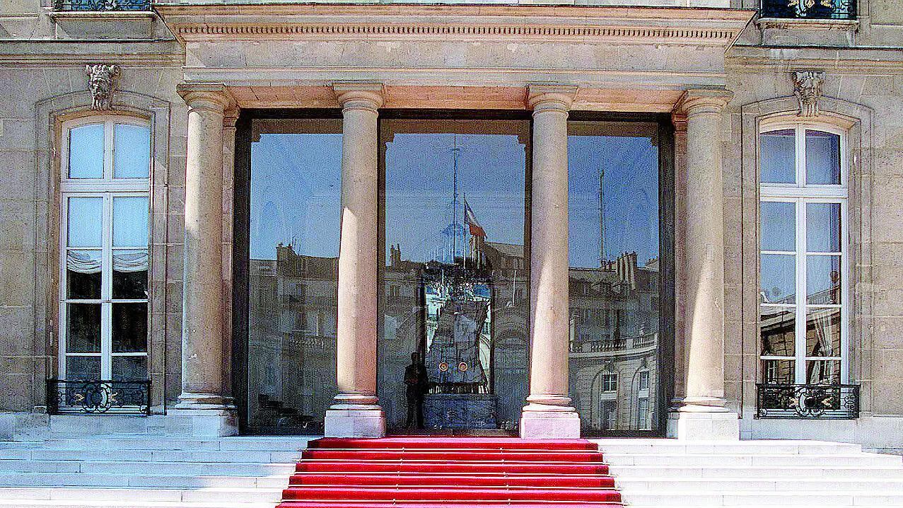 Parigi vuol rottamare l'Eliseo e sogna un modello inglese