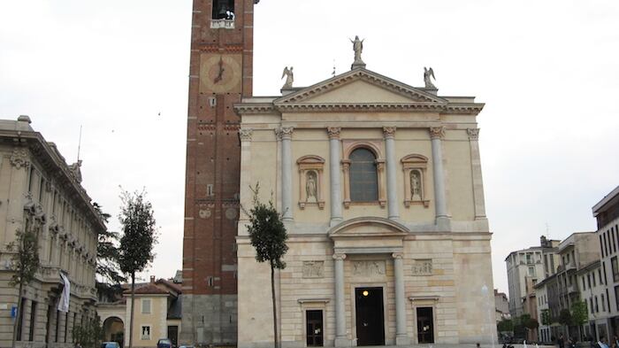 Gallarate, sacrestano aggredito perché nero: "Ora temo per la mia vita"
