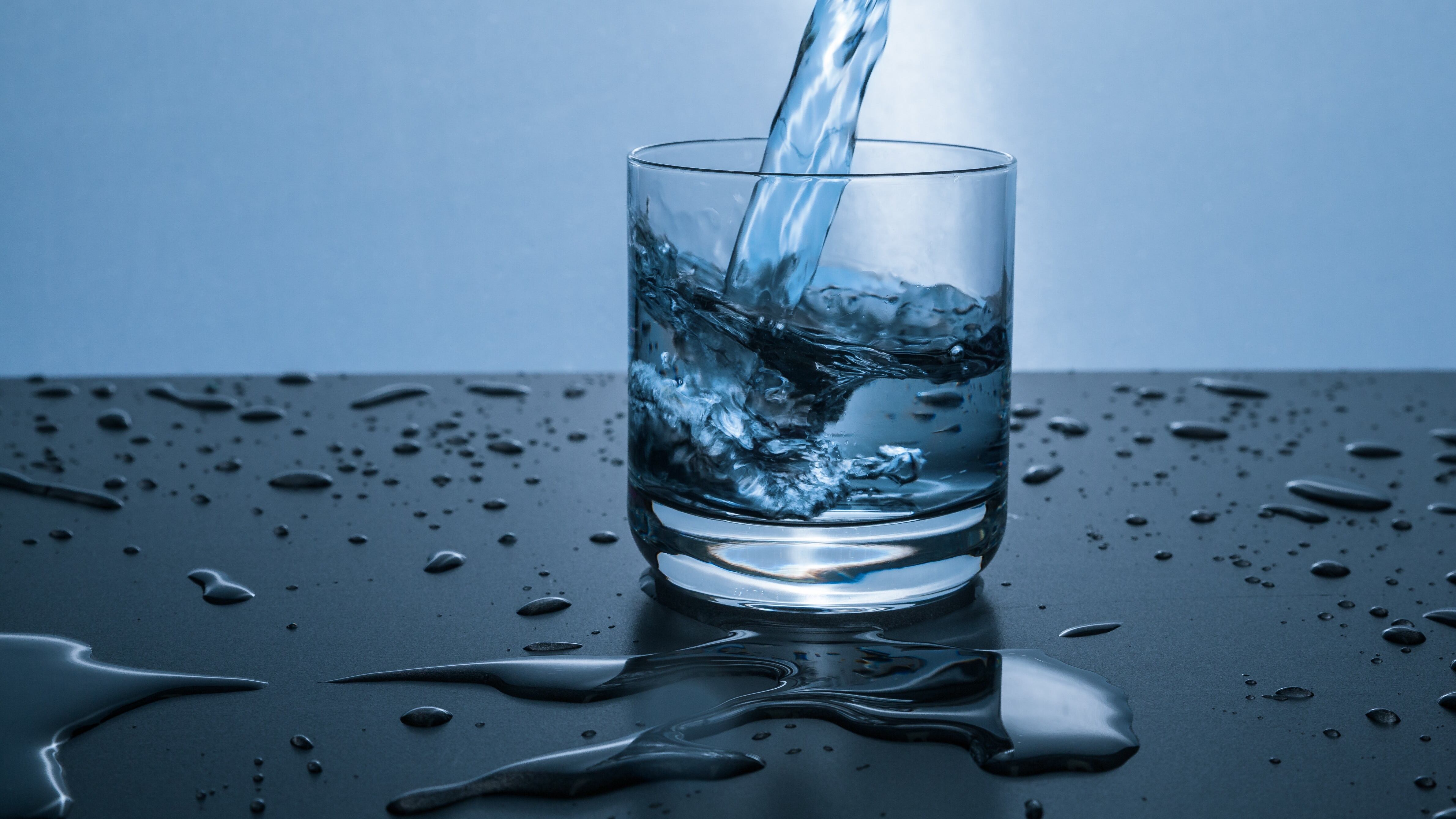 Disidratazione negli over 60: sintomi e conseguenze
