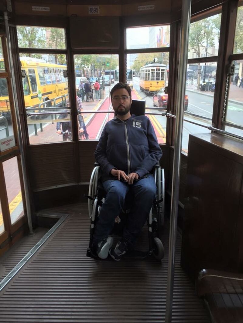 Simone: "Ecco le foto dei miei viaggi. All'estero mezzi pubblici accessibili" 16
