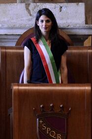 La prima seduta dell'era Raggi 3
