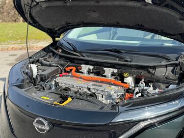Nissan Ariya 4WD: guarda la gallery del crossover elettrico giapponese 12